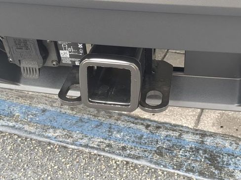 New 2026 Volkswagen Atlas Cross Sport SE image 12