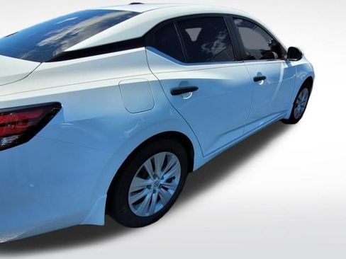 Used 2025 Nissan Sentra S w/ Trunk Package FWD image 2