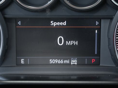 Used 2021 Chevrolet Silverado 1500 LT image 29