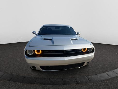 Used 2021 Dodge Challenger SXT AWD/4WD image 2