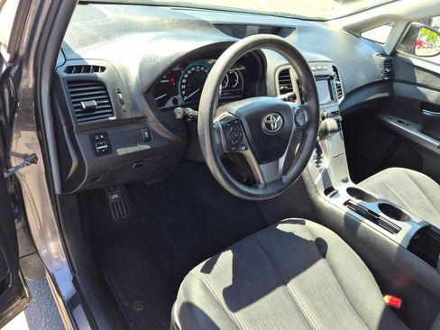 Used 2013 Toyota Venza LE AWD/4WD image 16
