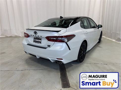 Used 2022 Toyota Camry XSE image 27