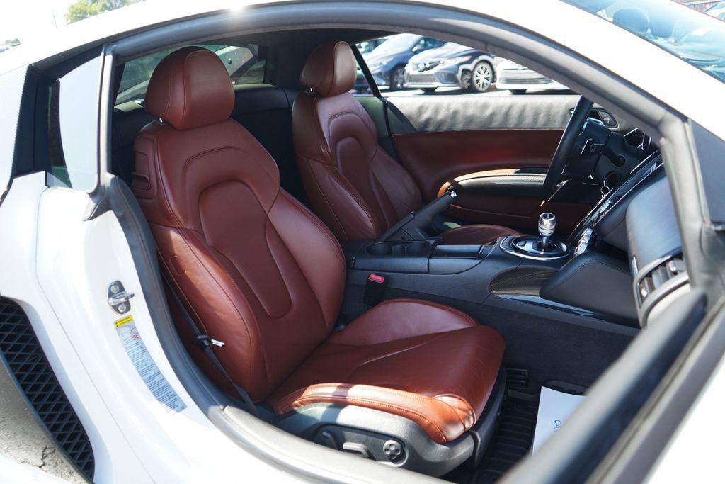 Used 2012 Audi R8 V10 AWD/4WD image 11
