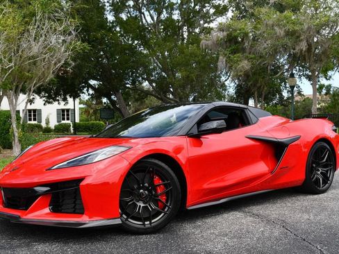 Used 2023 Chevrolet Corvette Z06 w/ Stealth Interior Trim Package RWD image 25