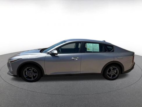 Used 2025 Kia K4 FWD image 9