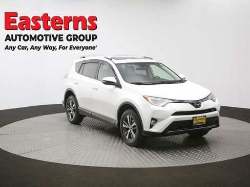 Used 2018 Toyota RAV4 XLE AWD/4WD image 52