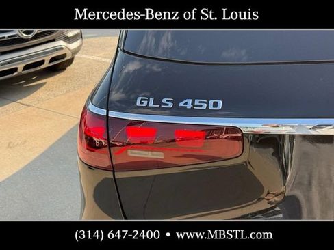 Used 2024 Mercedes-Benz GLS 450 4MATIC image 10