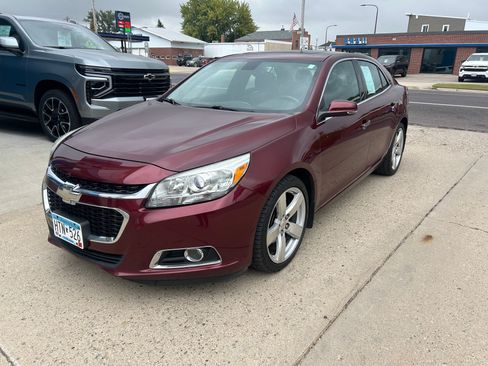 Used 2015 Chevrolet Malibu LTZ image 2
