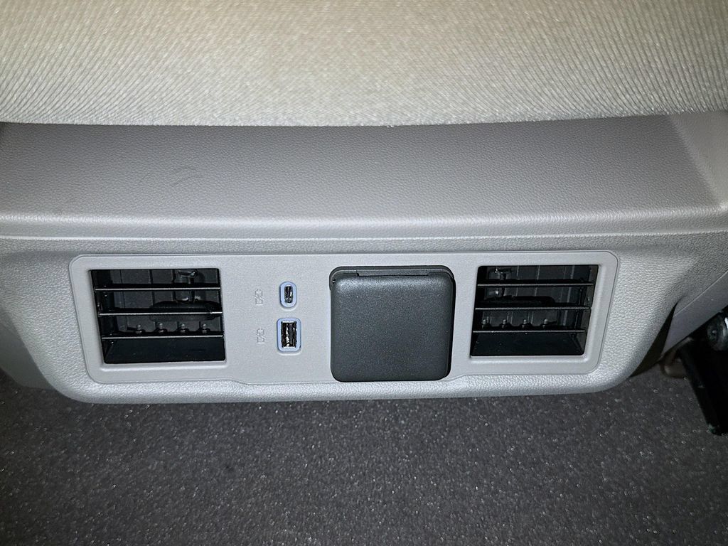 New 2026 GMC Sierra 1500 SLE w/ Preferred Package RWD image 14