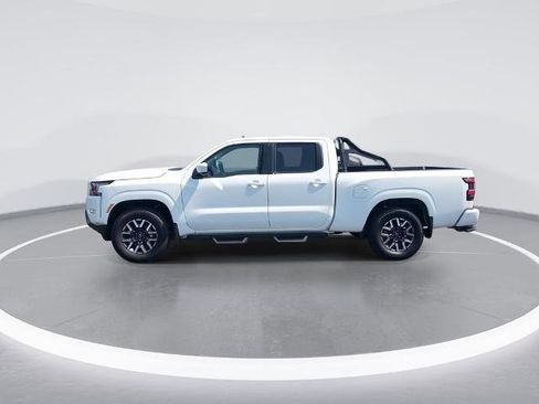 Certified 2022 Nissan Frontier SV w/ Technology Package AWD/4WD image 5
