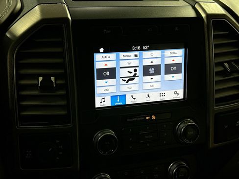 Used 2019 Ford F150 Limited w/ Trailer Tow Package image 26