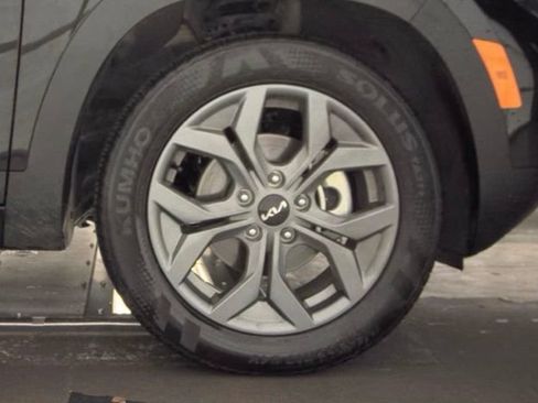 Certified 2026 Kia Seltos LX FWD image 11