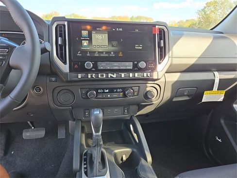 New 2025 Nissan Frontier SV w/ SV Convenience Package image 22