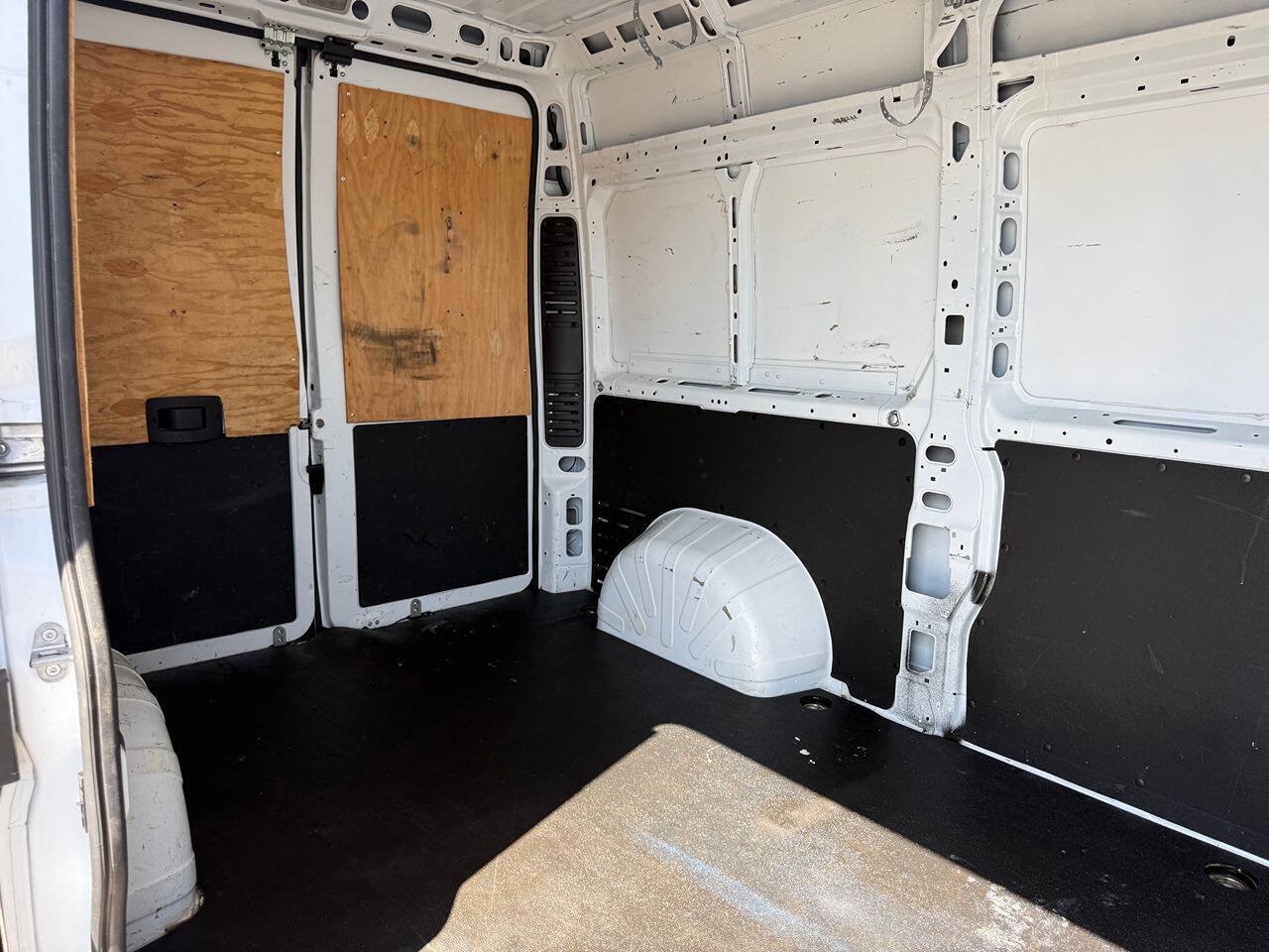Used 2023 RAM ProMaster 1500 FWD image 25