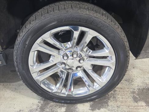 Used 2019 GMC Yukon SLT w/ Premium Edition RWD image 12
