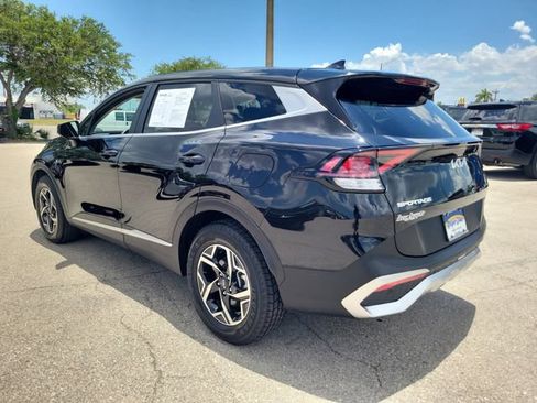 Used 2024 Kia Sportage LX FWD image 3