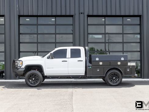 Used 2017 GMC Sierra 2500 4x4 Double Cab w/ Sierra Convenience Package image 1