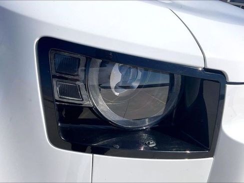 Used 2025 Land Rover Defender 110 S image 35