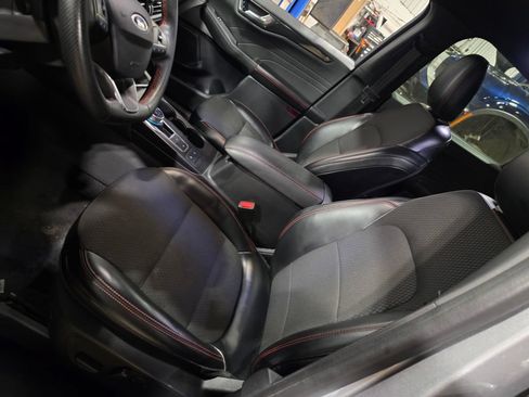Used 2024 Ford Escape ST-Line FWD image 6
