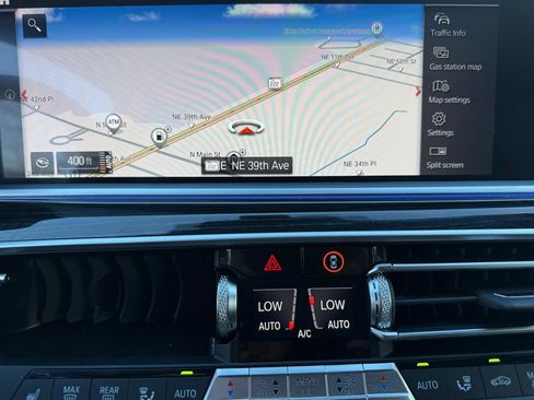 Used 2019 BMW X7 xDrive50i w/ M Sport Package image 26