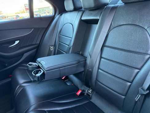 Used 2021 Mercedes-Benz C 300 4MATIC Sedan image 32