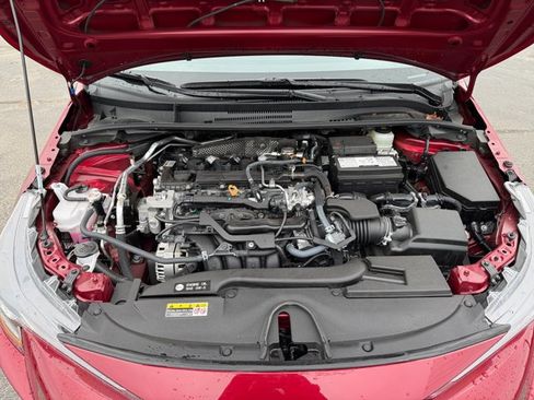Used 2025 Toyota Corolla LE image 31