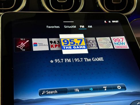 Used 2026 Mercedes-Benz GLC 300 4MATIC image 26