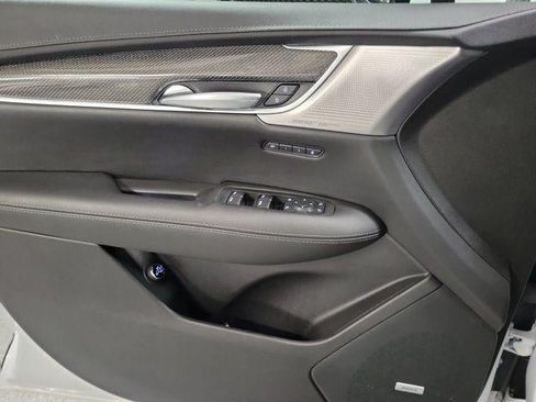 Certified 2023 Cadillac XT5 Sportv w/ Technology Package AWD/4WD image 16