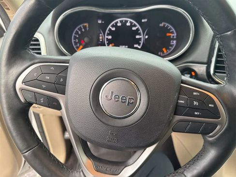 Used 2019 Jeep Grand Cherokee Limited w/ Luxury Group II image 11