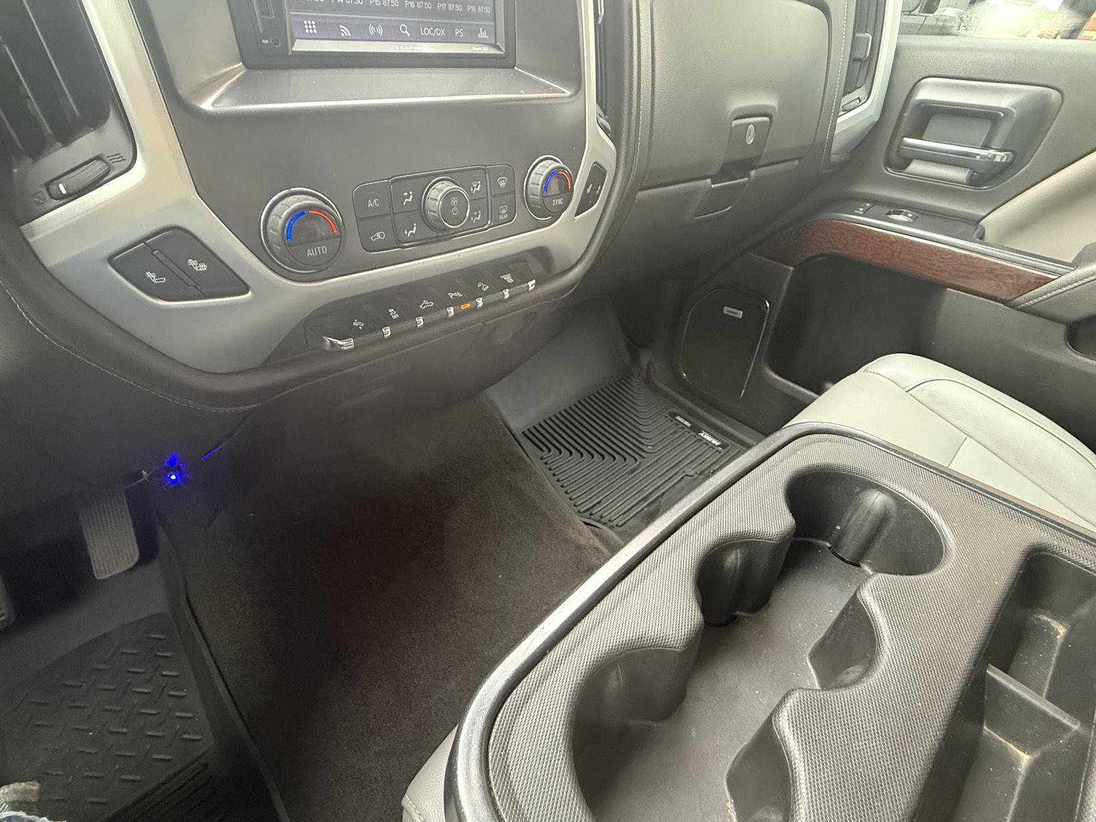 Used 2018 GMC Sierra 2500 SLT w/ Duramax Plus Package AWD/4WD image 6