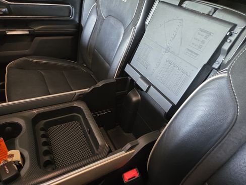 Used 2019 RAM 1500 Laramie AWD/4WD image 30