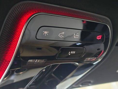 Used 2025 Mercedes-Benz GLC 300 image 44