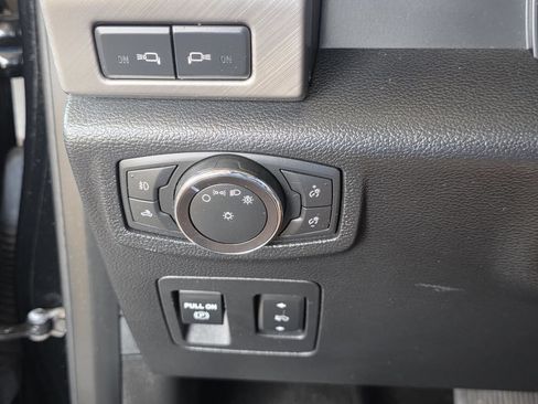 Used 2018 Ford F150 Limited w/ Trailer Tow Package AWD/4WD image 30
