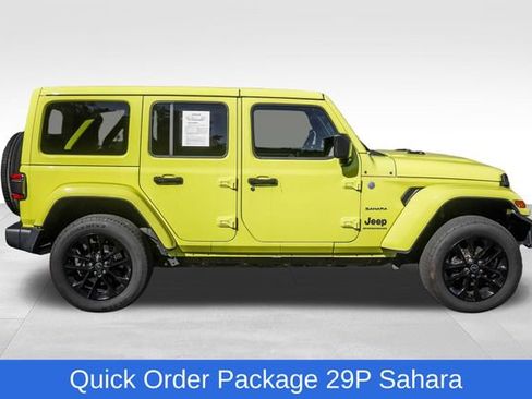 Used 2024 Jeep Wrangler Unlimited Sahara AWD/4WD image 4