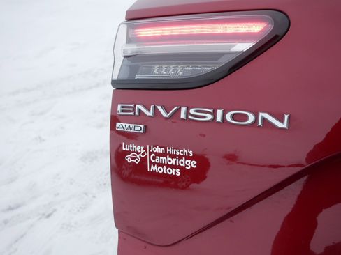 Used 2022 Buick Envision Avenir w/ Technology Package II image 19