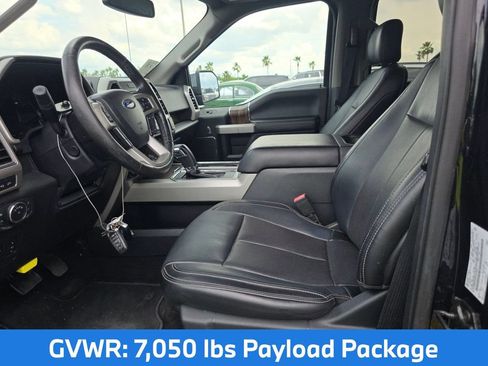 Used 2019 Ford F150 Lariat w/ Equipment Group 502A Luxury AWD/4WD image 6