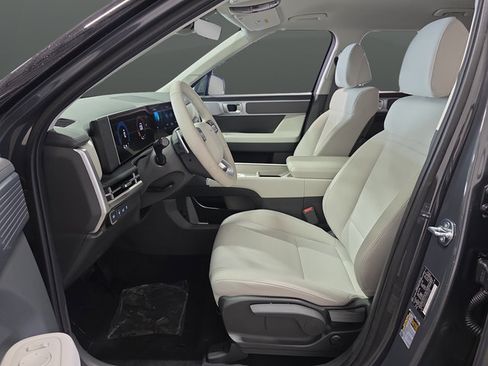 Certified 2026 Hyundai Santa Fe SE AWD/4WD image 4