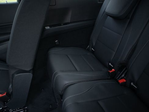 New 2025 Mercedes-Benz GLS 450 4MATIC image 25