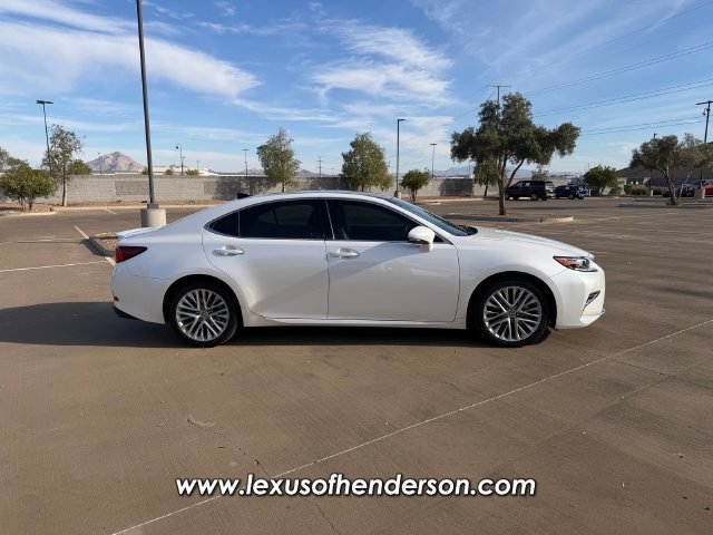 Used 2018 Lexus ES 350 w/ Luxury Package w/Wood Trim FWD image 5
