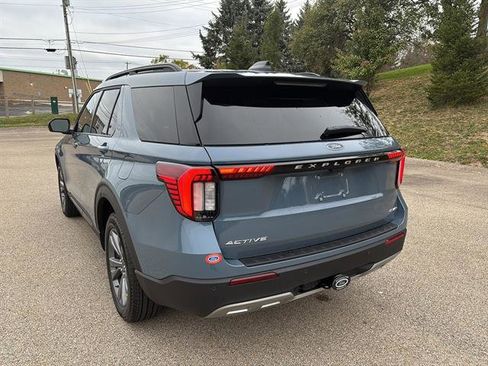 New 2026 Ford Explorer Active w/ Active Comfort Package image 2