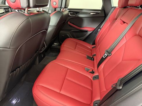 New 2026 Porsche Macan image 17