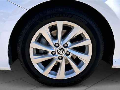 Used 2021 Toyota Camry LE image 8