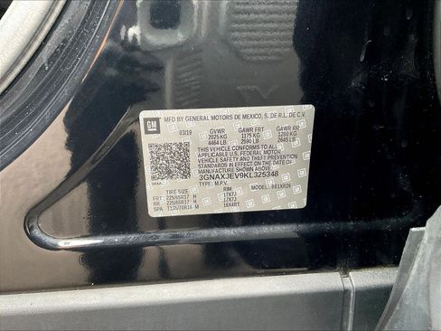 Used 2019 Chevrolet Equinox LT FWD image 19