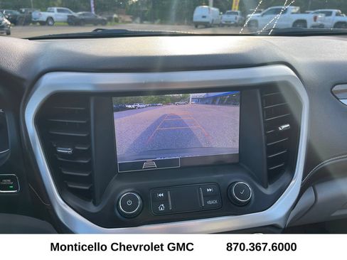 Used 2022 GMC Acadia SLE AWD/4WD image 16