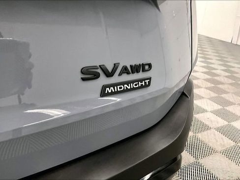 Used 2023 Nissan Rogue SV w/ SV Premium Package image 9