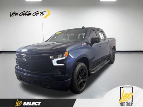 Used 2022 Chevrolet Silverado 1500 RST w/ Z71 Off-Road Package AWD/4WD image 1