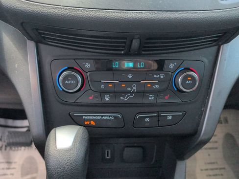 Used 2017 Ford Escape SE AWD/4WD image 37
