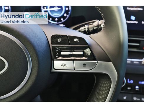 Certified 2025 Hyundai Elantra SEL image 19