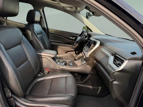 Used 2022 GMC Acadia SLT w/ Elevation Edition FWD image 28