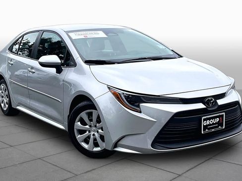 Certified 2024 Toyota Corolla LE FWD image 3